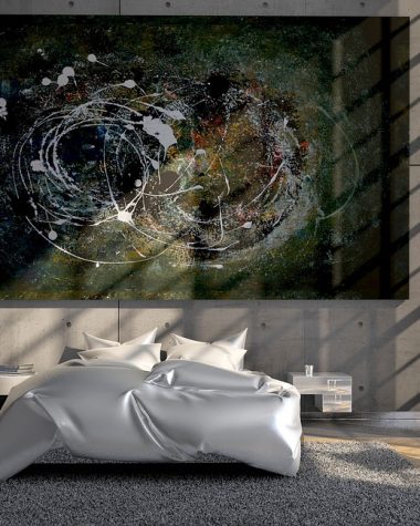 Rustige slaapkamer met gedempte, warme muurkleur en zachte verlichting