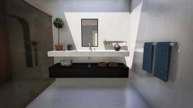 Moderne wandpanelen in een witte badkamer met douche en natuurlijk licht